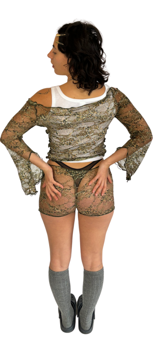 Ensemble adrianne